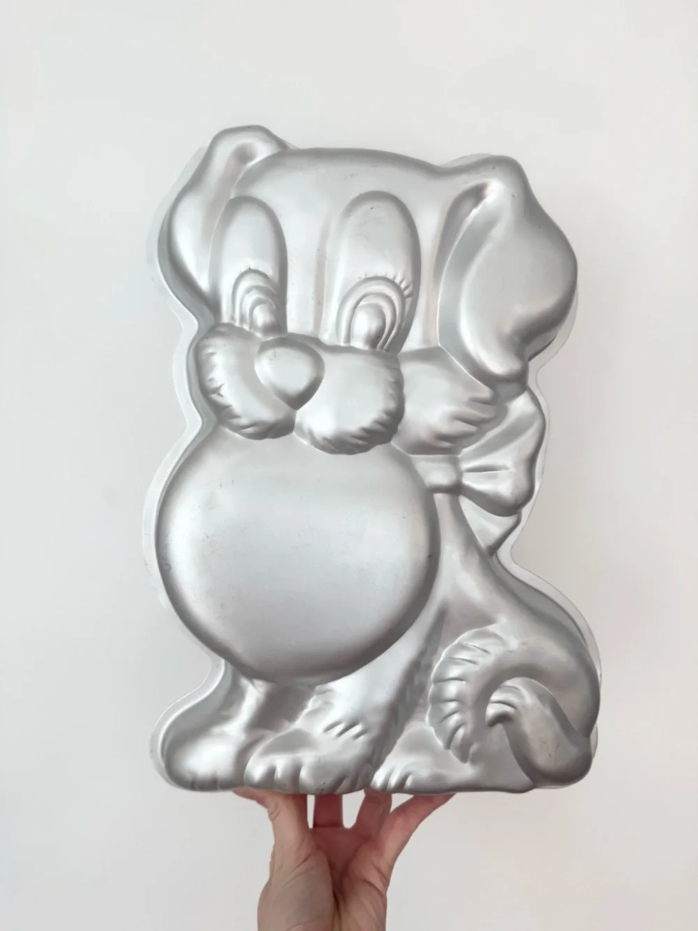 Vintage 1978 Wilton Silver Puppy Cake Mold